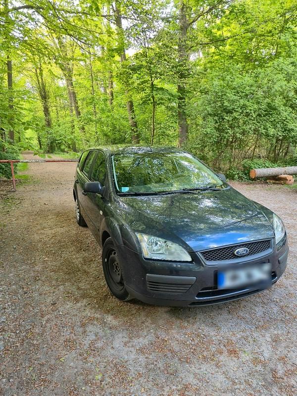 Gebraucht Ford Focus 101 PS (74 kW) 2006 Grau Kombi