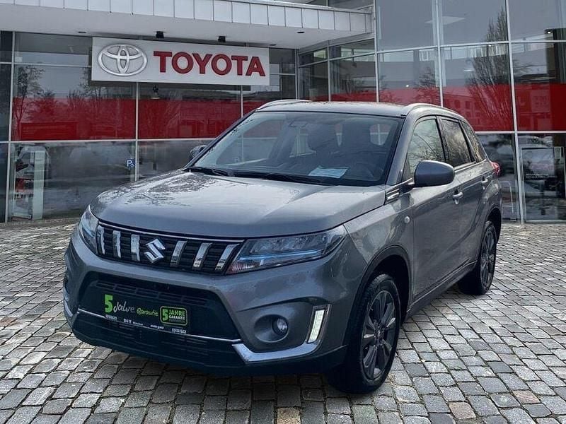 Gebraucht Suzuki Vitara Comfort 129 PS (94 kW) 2023 Grau SUV