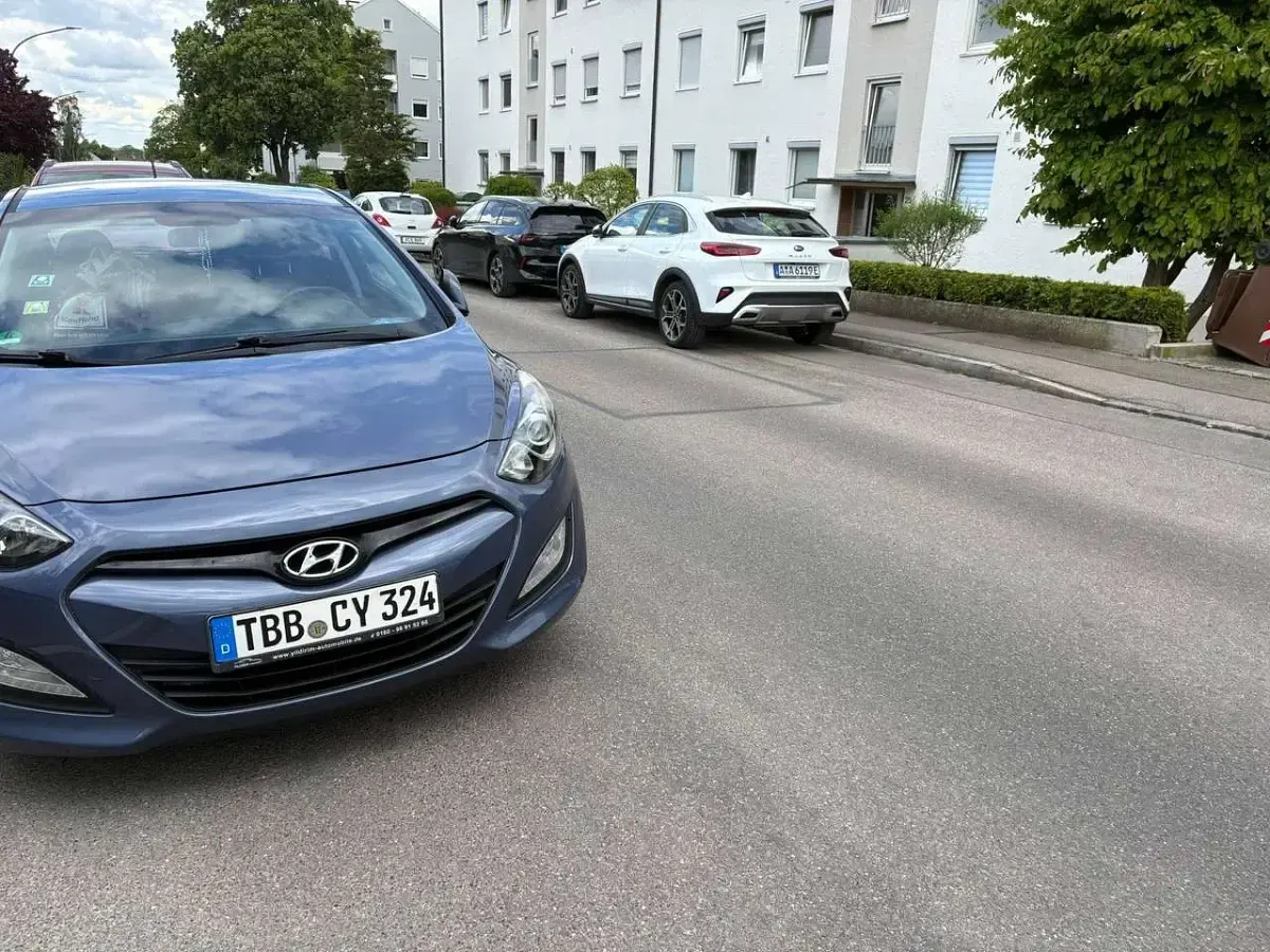 Gebraucht Hyundai i30 Trend 135 PS (99 kW) 2012 Limousine