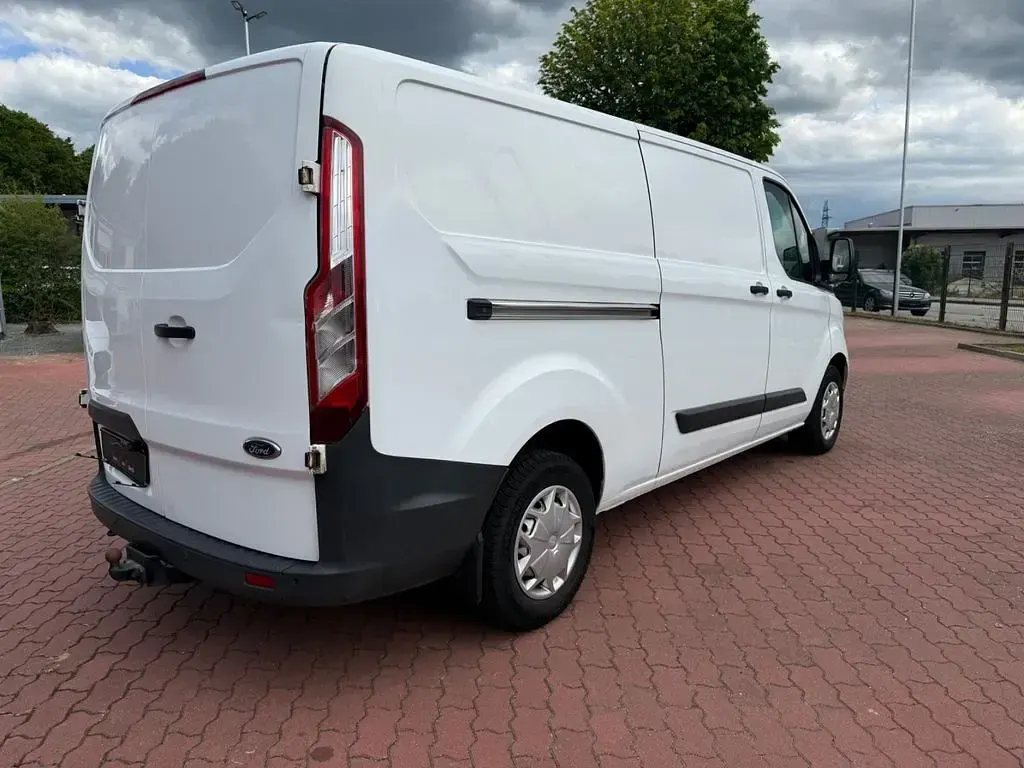 Gebraucht Ford Transit Custom 105 PS (77 kW) 2017 Weiß Limousine
