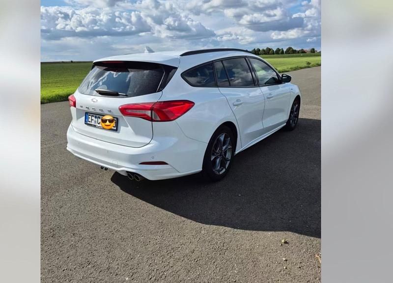 Gebraucht Ford Focus ST-Line 151 PS (111 kW) 2020 Weiß Kombi