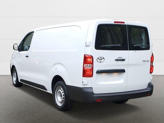 Gebraucht Toyota Proace 144 PS (105 kW) 2024 Icy white Van / Kleinbus