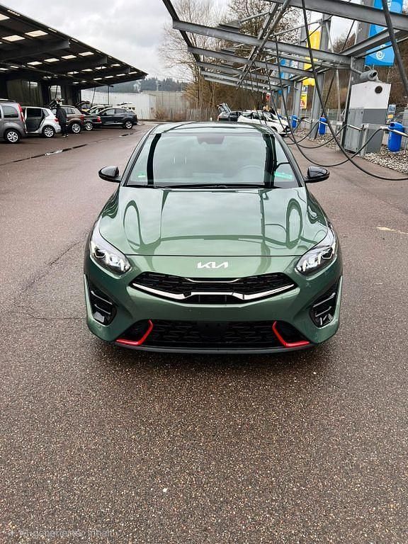 Gebraucht Kia ProCeed GT 204 PS (150 kW) 2023 Grün Kombi