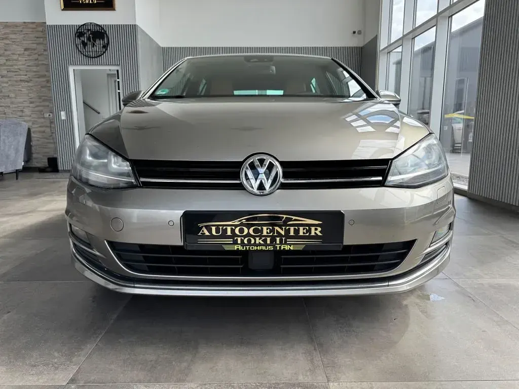 Gebraucht VW Golf VII Edition 125 PS (91 kW) 2015 Braun Limousine