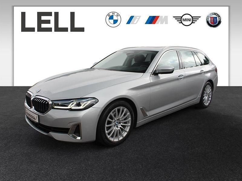 Grau Gebraucht 2021 BMW 520 Kombi | 30.850 € (Fairer Preis) - Bild 1/4
