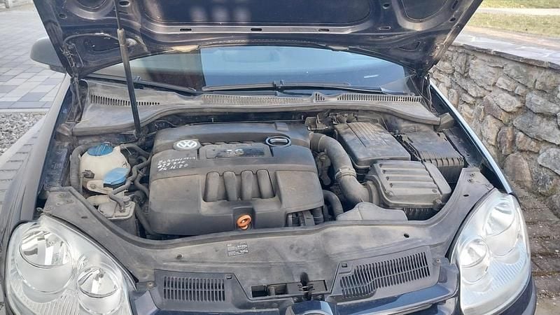 Gebraucht VW Golf V Trendline 102 PS (75 kW) 2005 Blau Kleinwagen