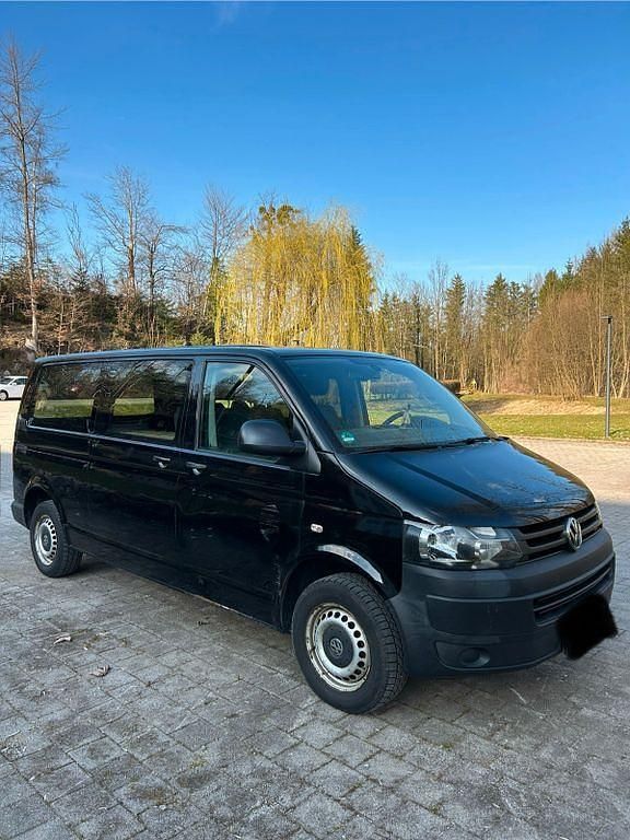 Gebraucht VW Caravelle 102 PS (75 kW) 2014 Schwarz Limousine
