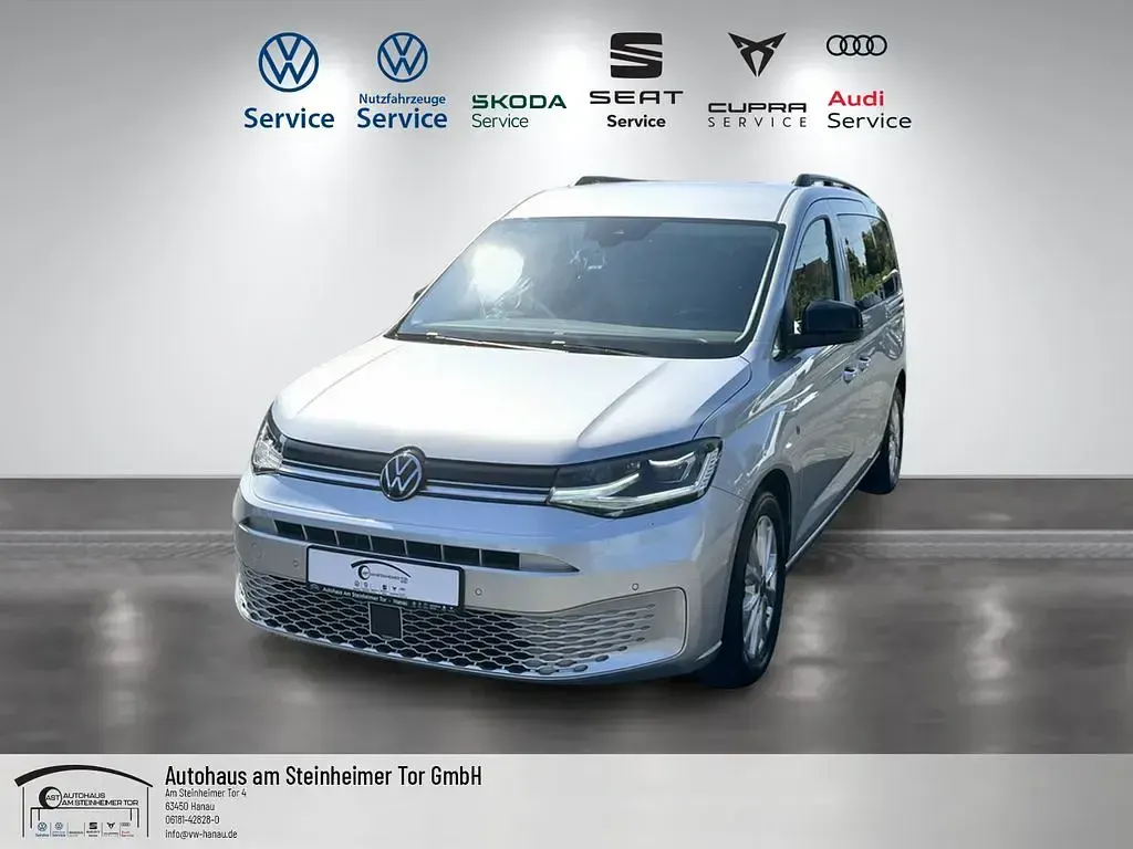 Gebraucht VW Caddy Maxi Life 122 PS (89 kW) 2022 Silber Van / Kleinbus