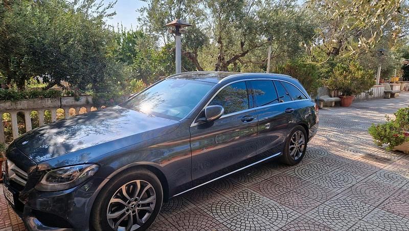 Grau Gebraucht 2014 Mercedes C250 Kombi | 15.900 € (Fairer Preis) - Bild 1/4