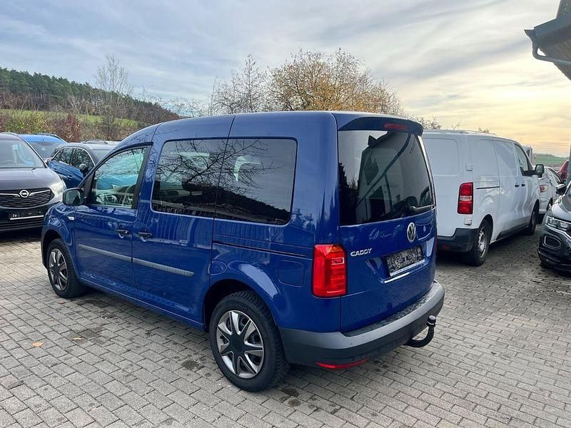 Gebraucht VW Caddy Trendline 131 PS (96 kW) 2020 Blau Van / Kleinbus