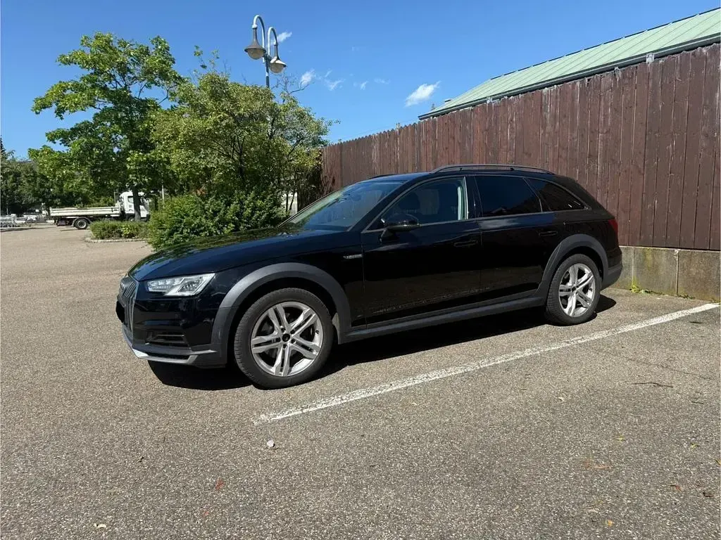 Gebraucht Audi A4 Allroad Basis 163 PS (119 kW) 2018 Schwarz Kombi
