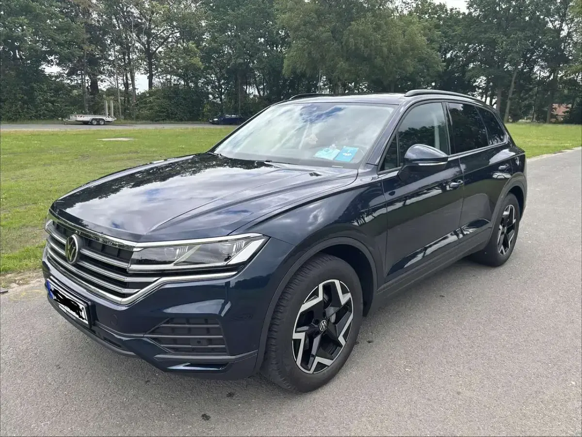 Gebraucht VW Touareg Elegance 231 PS (169 kW) 2024 Blau SUV