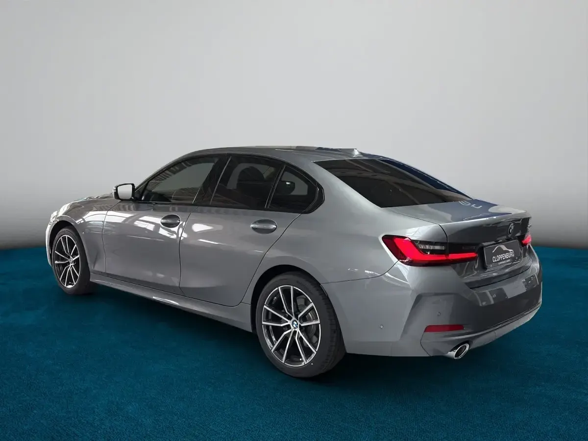 Neu BMW 320 Shadowline 190 PS (139 kW) 2026 Grau Limousine