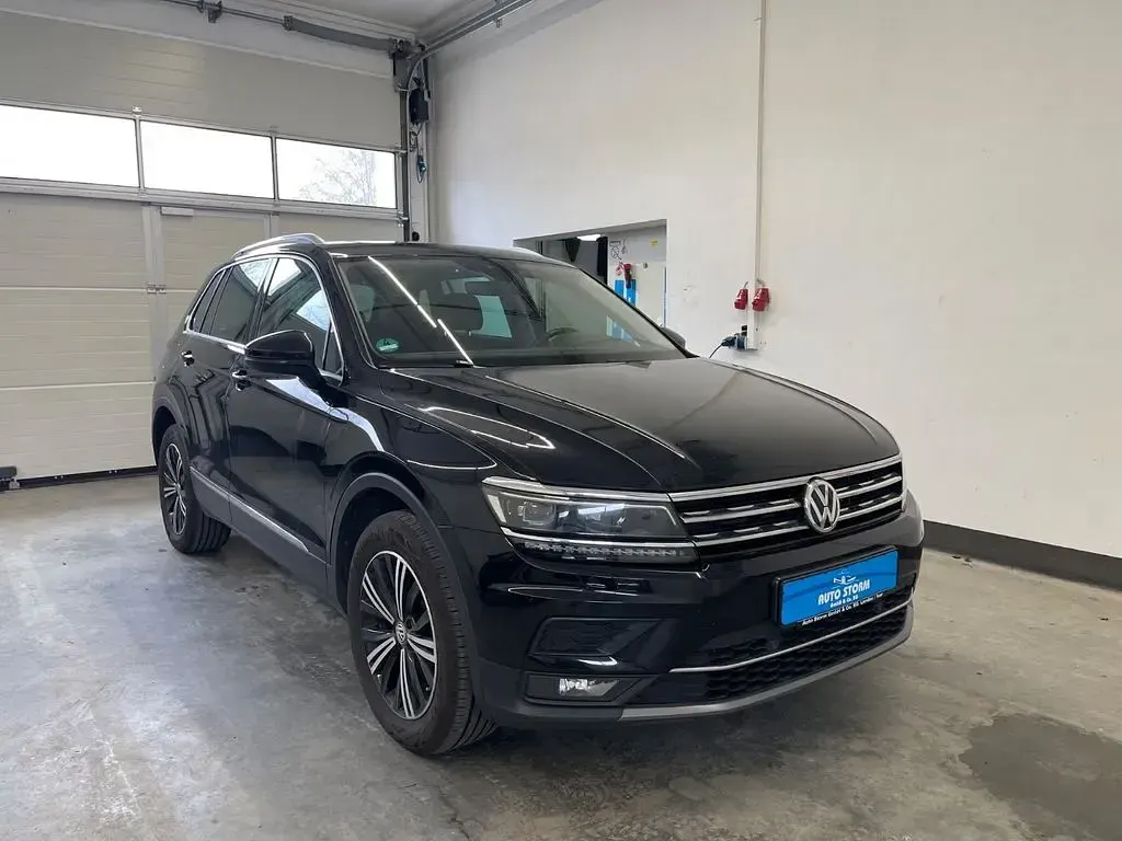Gebraucht VW Tiguan Highline 190 PS (139 kW) 2020 Schwarz SUV