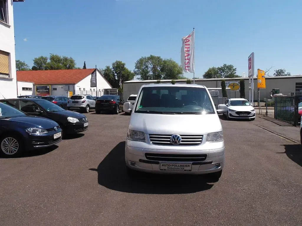 Gebraucht VW Caravelle 131 PS (96 kW) 2006 Silber Van