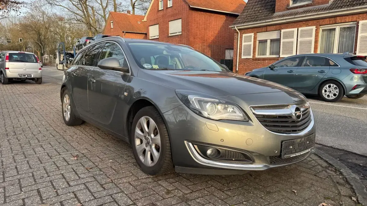 Gebraucht Opel Insignia Innovation 136 PS (100 kW) 2016 Grau Kombi