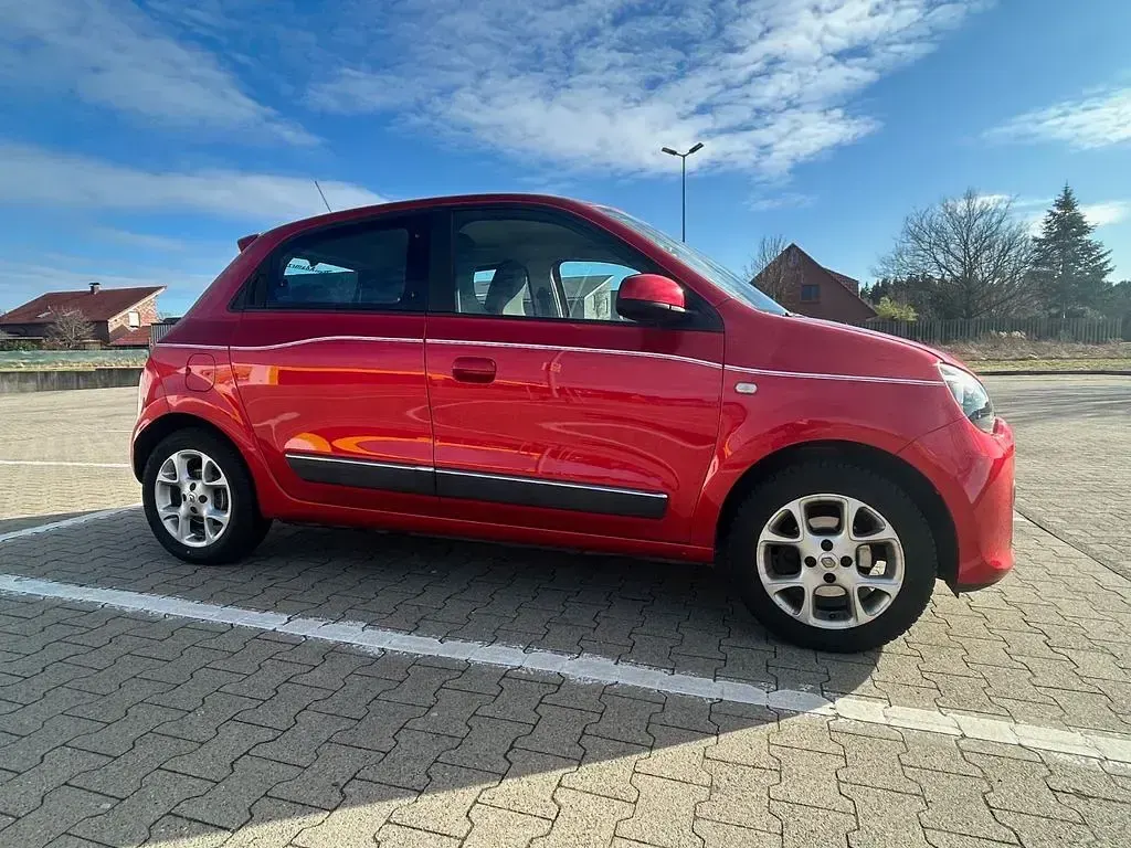 Gebraucht Renault Twingo Intens 90 PS (66 kW) 2019 Rot Kleinwagen