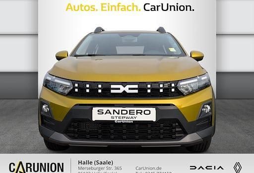 Neu Dacia Sandero Expression 110 PS (80 kW) 2026 Amber yellow Limousine