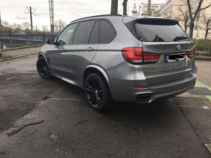 Gebraucht BMW X5 M50 Performance 381 PS (280 kW) 2017 Grau SUV