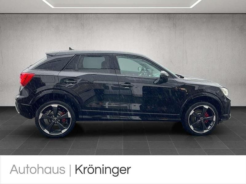 Gebraucht Audi Q2 S-Line 190 PS (139 kW) 2025 Mythosschwarz metallic SUV