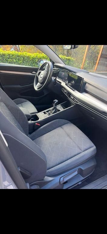 Gebraucht VW Golf VIII 150 PS (110 kW) 2022 Grau Limousine