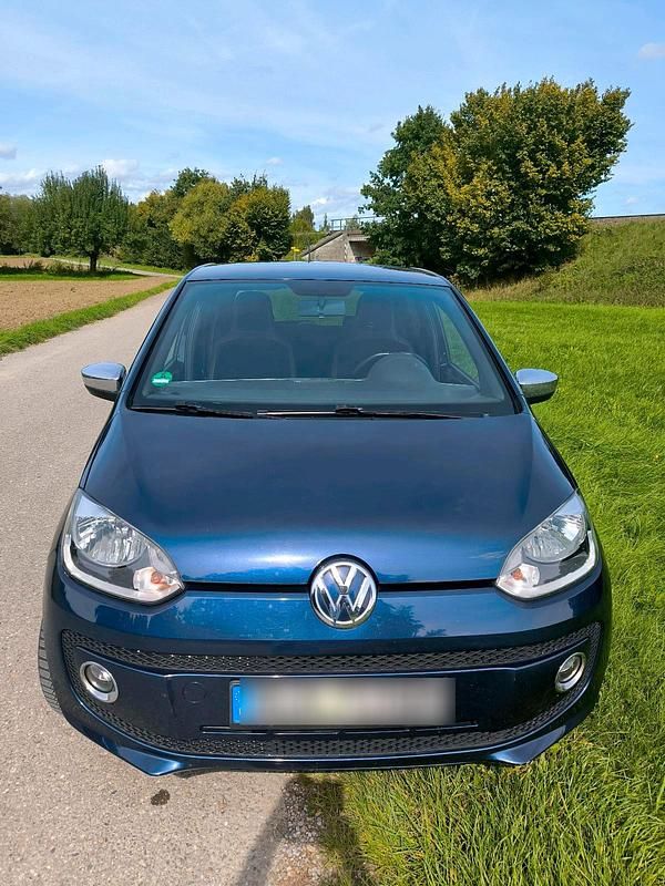 Blau Gebraucht 2015 VW up! Kleinwagen | 6.500 € (Fairer Preis) - Bild 1/4