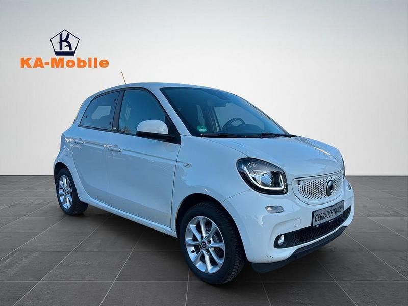 Gebraucht Smart ForFour 90 PS (66 kW) 2019 Weiß Kleinwagen