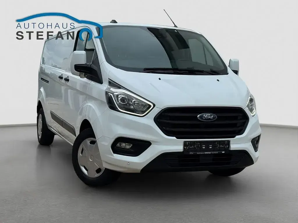 Gebraucht Ford Transit Custom Trend 131 PS (96 kW) 2021 Weiß Van / Kleinbus