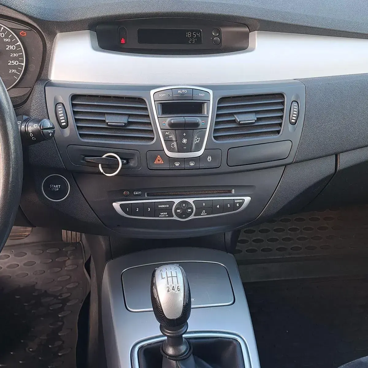 Gebraucht Renault Laguna GrandTour 140 PS (102 kW) 2009 Grau Kombi