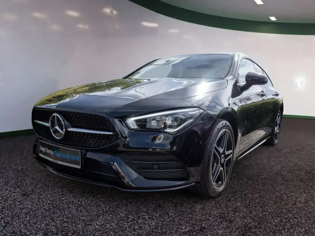 Gebraucht Mercedes CLA250 AMG 160 PS (117 kW) 2021 Schwarz / nachtschwarz Limousine