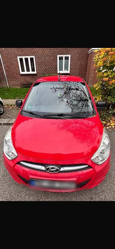 Rot Gebraucht 2011 Hyundai i10 Kleinwagen | 2.500 € - Bild 1/4