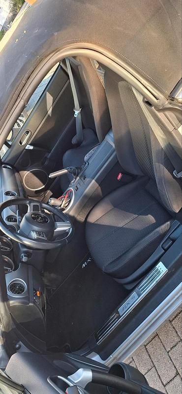 Second-hand Mazda MX5 126 CP (92 kW) 2006 Gri Cabrio