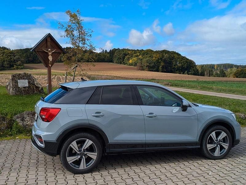 Gebraucht Audi Q2 Advanced 150 PS (110 kW) 2024 Grau SUV