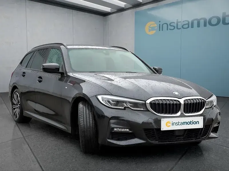 Gebraucht BMW 330e 292 PS (214 kW) 2021 Schwarz Kombi