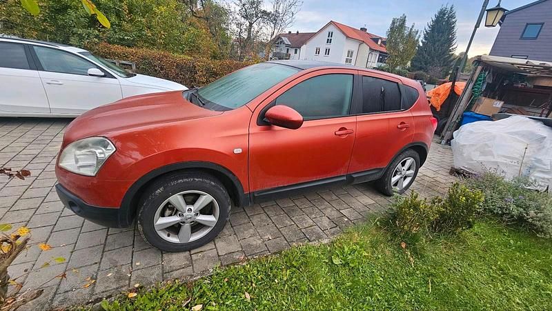 Rot Gebraucht 2008 Nissan Qashqai SUV | 7.800 € (Etwas zu teuer) - Bild 1/4