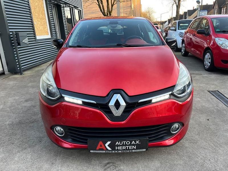 Gebraucht Renault Clio IV Luxe 90 PS (66 kW) 2012 Rot Limousine