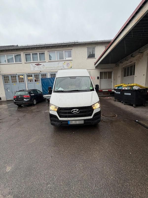 Gebraucht Hyundai H 350 150 PS (110 kW) 2016 Weiß Van