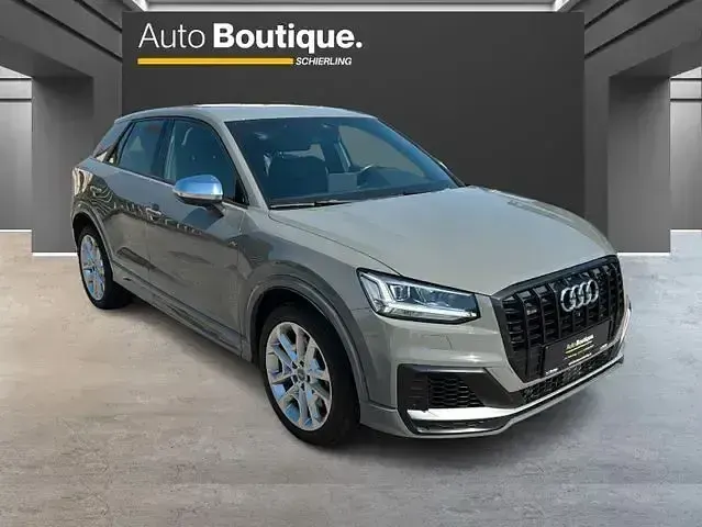 Gebraucht Audi SQ2 Sport 301 PS (221 kW) 2019 Grau SUV
