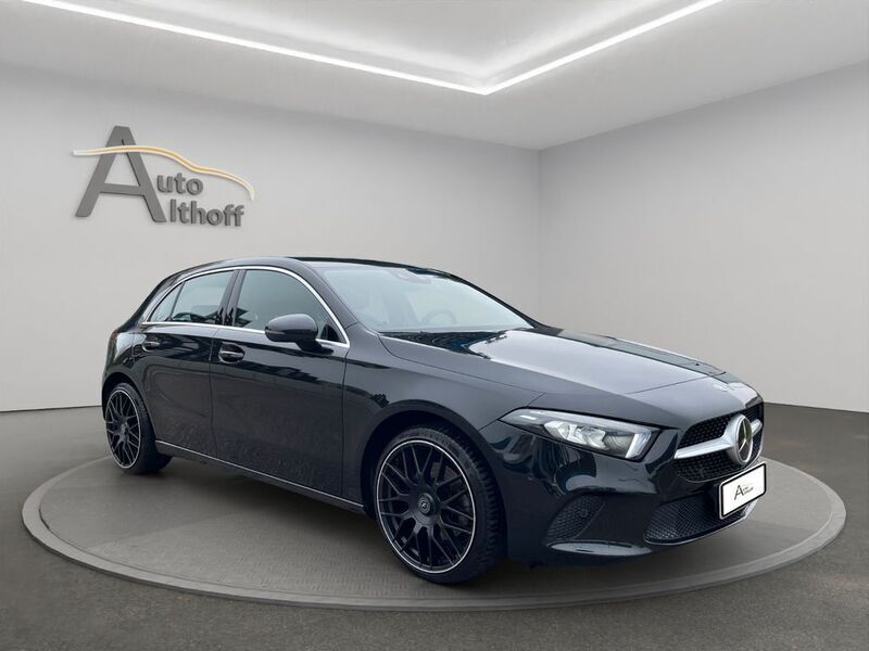 Schwarz Gebraucht 2018 Mercedes A220 Limousine | 24.500 € (Fairer Preis) - Bild 1/4