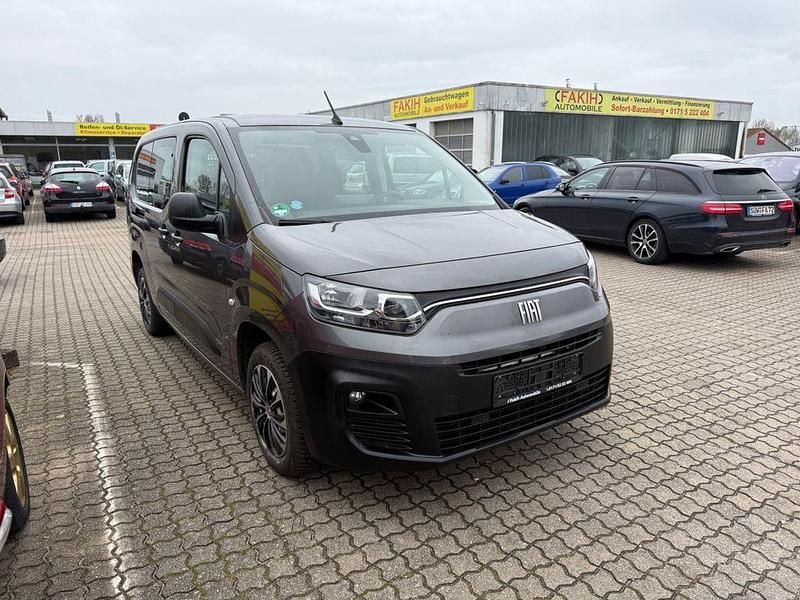 Gebraucht Fiat Doblò 131 PS (96 kW) 2023 Van / Kleinbus
