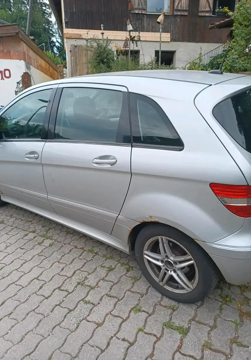 Gebraucht Mercedes B180 109 PS (80 kW) 2006 Van / Kleinbus