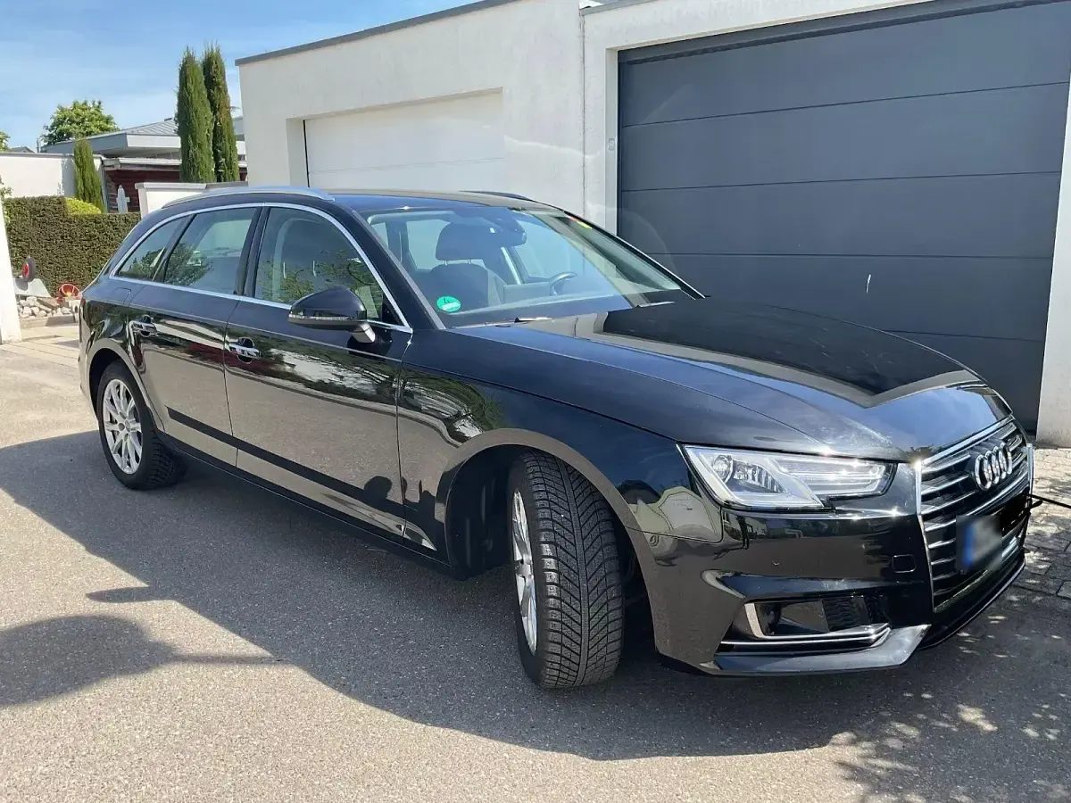 Gebraucht Audi A4 190 PS (139 kW) 2019 Schwarz Kombi