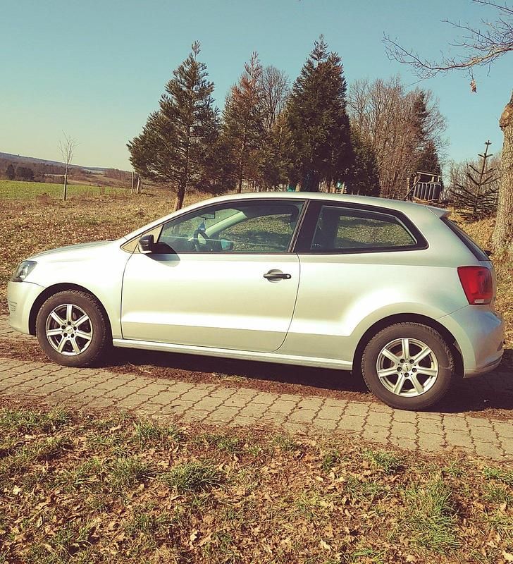 Gebraucht VW Polo Team 60 PS (44 kW) 2010 Silber Kleinwagen