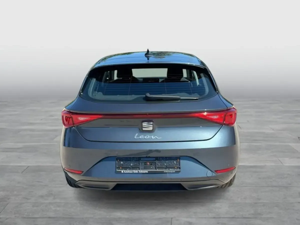 Gebraucht Seat Leon Style 110 PS (80 kW) 2024 Grau Limousine