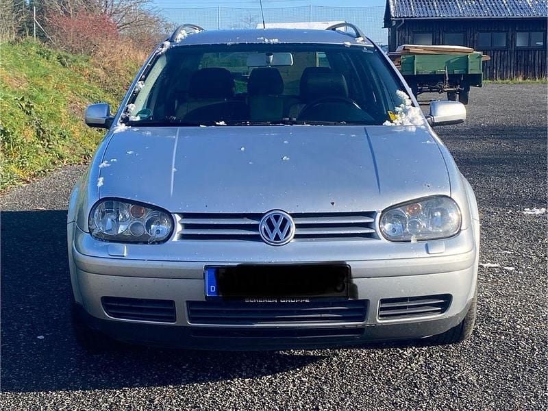Silber Gebraucht 2005 VW Golf IV Basis Kombi | 1.700 € (Fairer Preis) - Bild 1/4