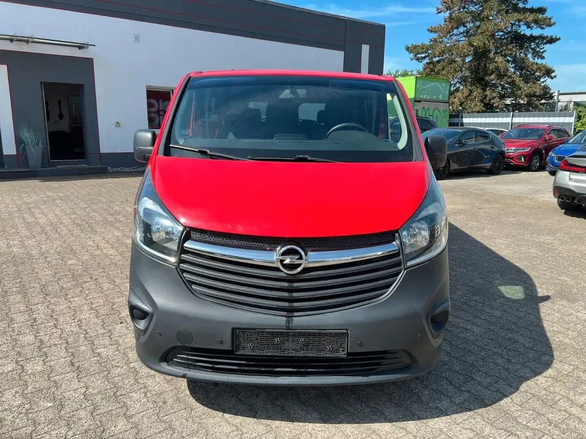 Gebraucht Opel Vivaro 90 PS (66 kW) 2016 Rot Van / Kleinbus