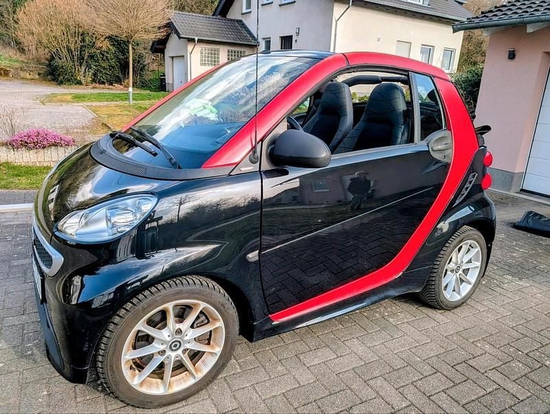 Gebraucht Smart ForTwo Cabrio 71 PS (52 kW) 2012 Schwarz Cabrio