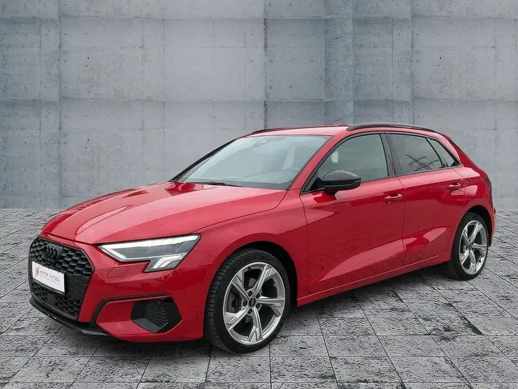 Gebraucht Audi A3 Advanced 150 PS (110 kW) 2023 Tangorot metallic Limousine