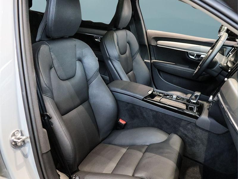 Gebraucht Volvo V90 349 PS (256 kW) 2025 Grau Kombi