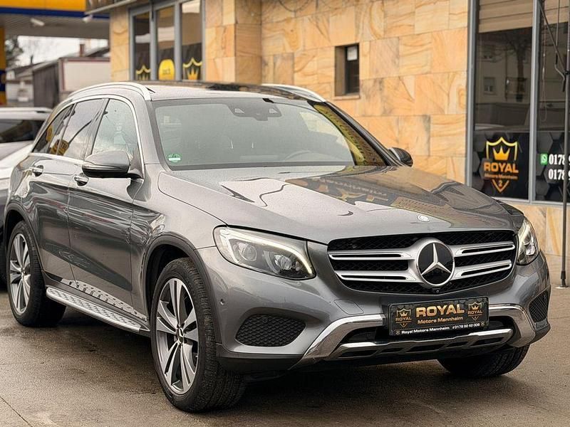 Gebraucht Mercedes GLC250 204 PS (150 kW) 2017 Grau SUV